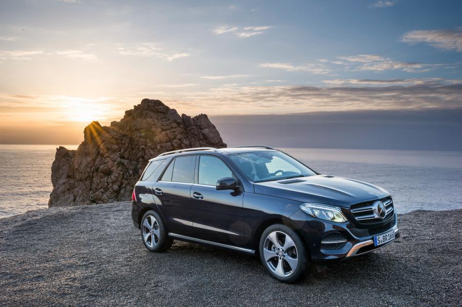  Mercedes-Benz GLE250d 4Matic 2015 года  (фото 28 из 34)